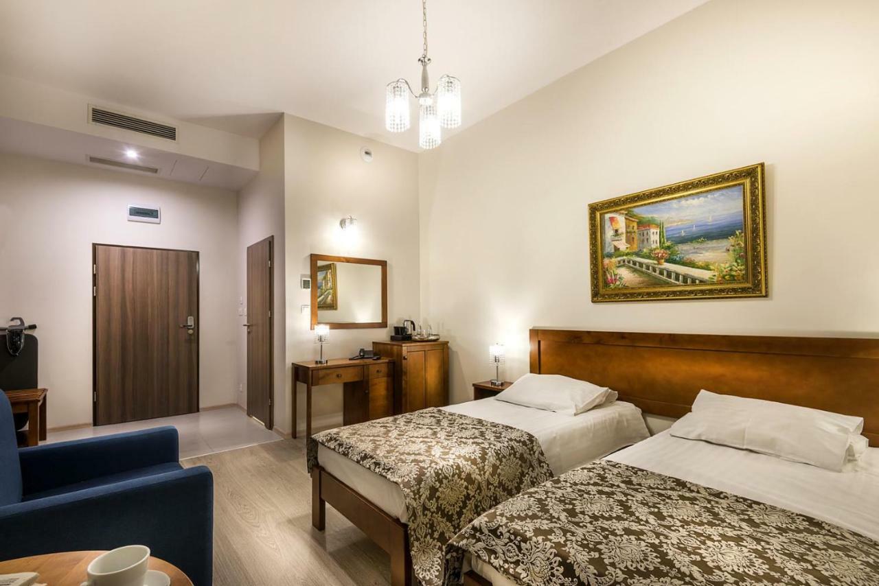 Double or Twin Room with Extra Bed